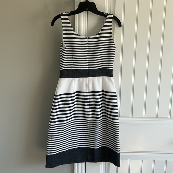 Banana Republic Sleeveless Dress Size 0 - Picture 2 of 3